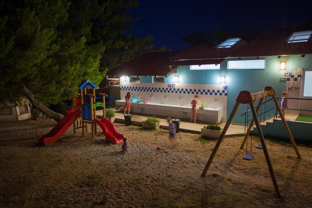Mobile Homes Rapoca Nerezine Dış mekan fotoğraf